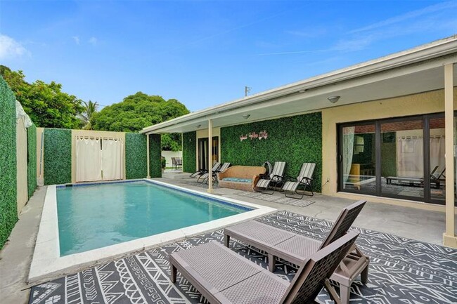 1711 NE 2nd Terrace in Pompano Beach, FL - Building Photo - Building Photo
