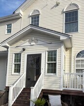 262 Prospect Ave, Unit #3 in Dunellen, NJ - Foto de edificio - Building Photo