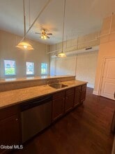 275 River St in Troy, NY - Building Photo - Building Photo