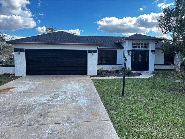 property at 304 Oak Ln Track