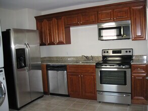 6 Cornell Dr in Hampton, VA - Building Photo - Building Photo