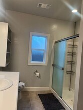 431 S Haskell St in Central Point, OR - Building Photo - Building Photo