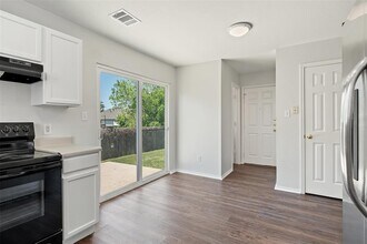 1616 Windy Park Ct in Round Rock, TX - Building Photo - Building Photo