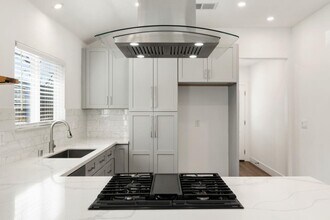 3040 La Solidad Way in Sacramento, CA - Building Photo - Building Photo