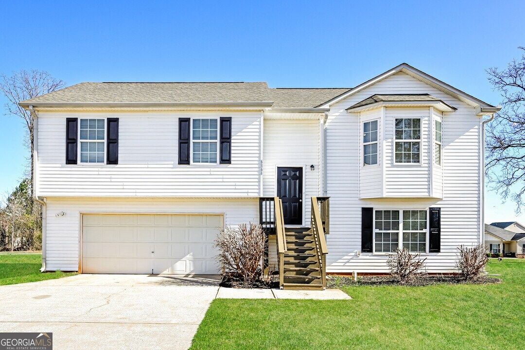 6864 Amethyst Ave in Rex, GA - Building Photo