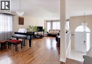 4316 Golfcourse Cres in Windsor, ON - Building Photo - Building Photo