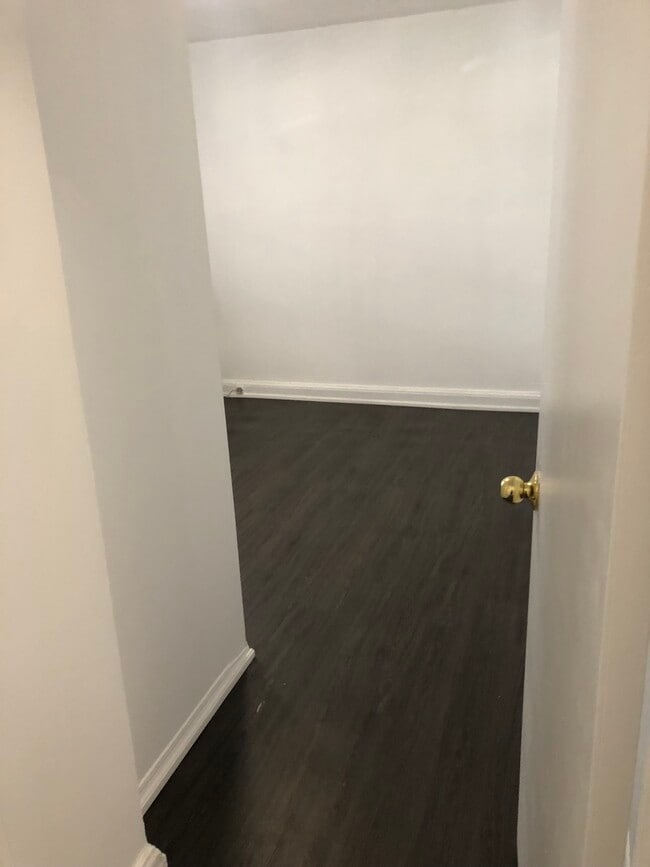 492 College St in Toronto, ON - Building Photo - Building Photo