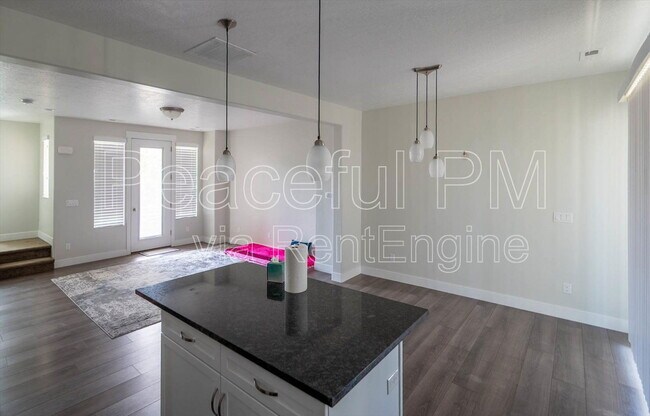 11104 Owen Ridge Way in South Jordan, UT - Building Photo - Building Photo