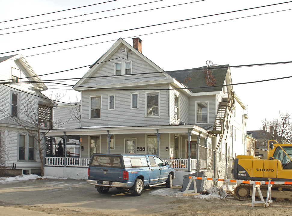 37 Chapel St in Augusta, ME - Building Photo