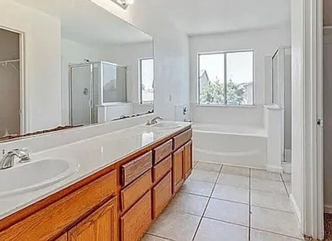 3217 Urchin St in Stockton, CA - Building Photo - Building Photo