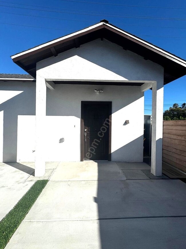 property at 696 E 9th St