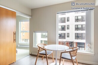 8397 158th Ave NE in Redmond, WA - Foto de edificio - Building Photo