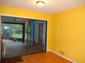 18 Black Alder Dr in Palm Coast, FL - Building Photo - Building Photo