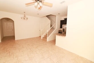 104 Masters Ln in Daytona Beach, FL - Foto de edificio - Building Photo