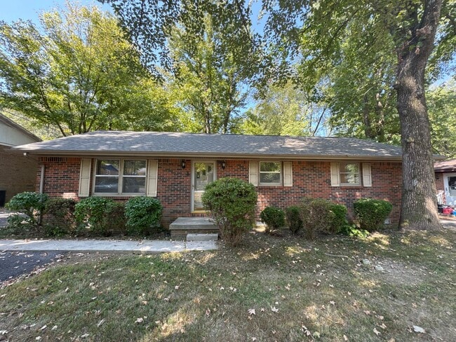 360 Longview Dr in Paducah, KY - Building Photo - Building Photo