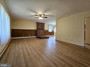3400 Hazelwood Ave in Downingtown, PA - Building Photo - Building Photo