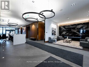 7895 Jane St in Vaughan, ON - Building Photo - Building Photo