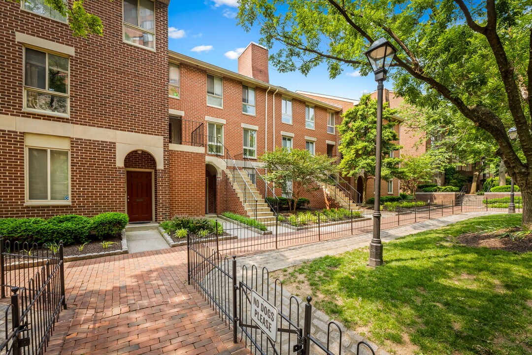 21 Andrew Pl, Unit 21 Andrew in Baltimore, MD - Foto de edificio