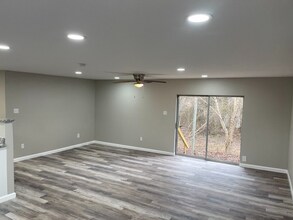 13584 Garden Way in Athens, AL - Building Photo - Building Photo