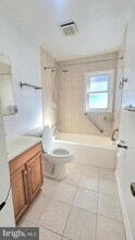 14707 Brook Dr in Woodbridge, VA - Building Photo - Building Photo