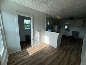 361 E Main St in Stanley, VA - Building Photo - Building Photo