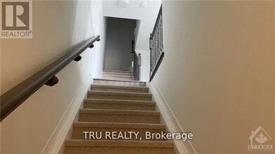 956 Chapman Mills Dr in Ottawa, ON - Building Photo - Building Photo