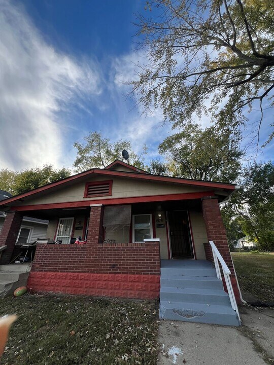 2914 Winthrop Ave in Indianapolis, IN - Foto de edificio