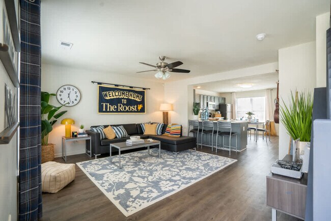 1051 Southern Dr in Columbia, SC - Foto de edificio - Building Photo