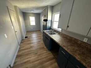 4105 W 2nd St in Dayton, OH - Building Photo - Building Photo