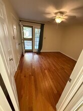 4607 1/2 MacArthur Blvd NW, Unit #A in Washington, DC - Building Photo - Building Photo