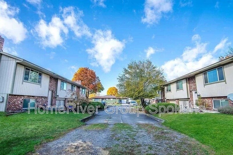 3010 N Willow Rd in Spokane, WA - Foto de edificio