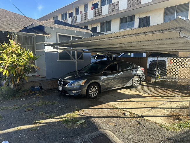 1618 Frog Ln in Honolulu, HI - Building Photo - Building Photo