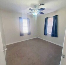 2714 28th Ave N in Texas City, TX - Foto de edificio - Building Photo