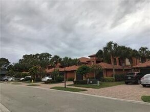 10032 Heather Ln-Unit -1201 in Naples, FL - Building Photo - Building Photo