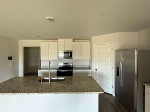 5509 Silverbell Dr in Milton, FL - Building Photo - Building Photo