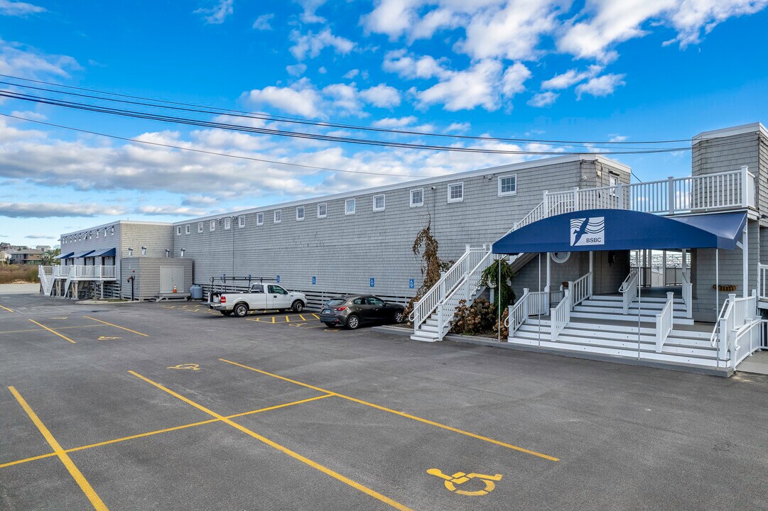 Bonnet Shores in Narragansett, RI - Building Photo
