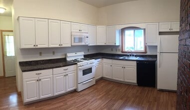 133 Lincoln Ave in Millvale, PA - Building Photo - Building Photo