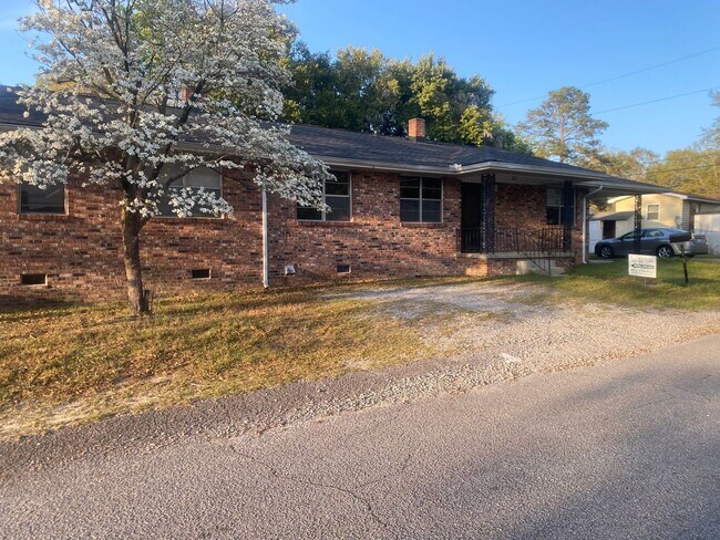 property at 3905 Persimmon St