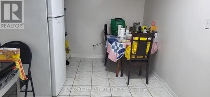 724 Rossellini Dr in Mississauga, ON - Building Photo - Building Photo