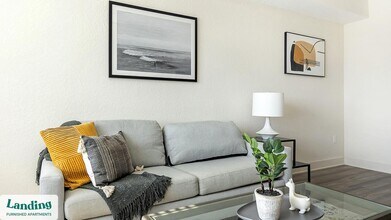 9650 52nd Ave E, Unit 1-205 in Palmetto, FL - Foto de edificio - Building Photo