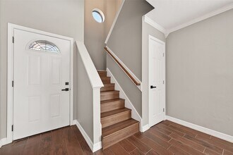 1720 Old Creek Dr in Rosenberg, TX - Building Photo - Building Photo