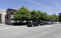 Magnolia Court Apartments