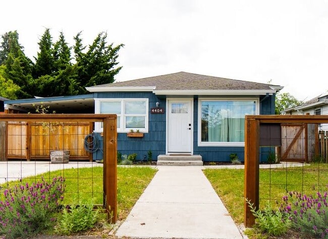 property at 4404 SE 63rd Ave