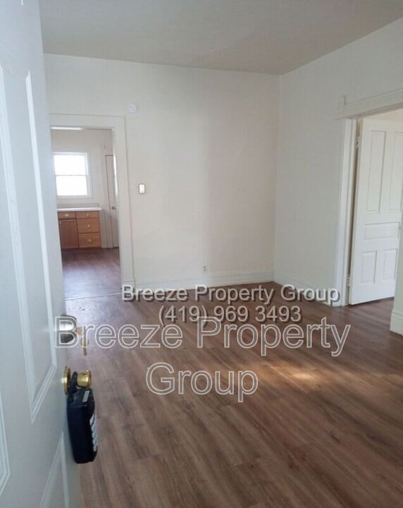 323 Champion St in Toledo, OH - Building Photo