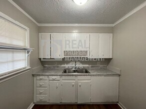 2410 Dapleton Dr in Macon, GA - Building Photo - Building Photo