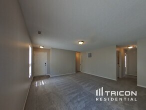 3423 Summer Breeze Cir in Indianapolis, IN - Building Photo - Building Photo