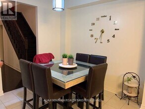 1055 Job Cres in Milton, ON - Building Photo - Building Photo