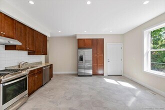 67 Beech St-Unit -1 in New Haven, CT - Building Photo - Building Photo