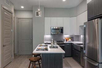 Domain Heights in Houston, TX - Building Photo - Building Photo