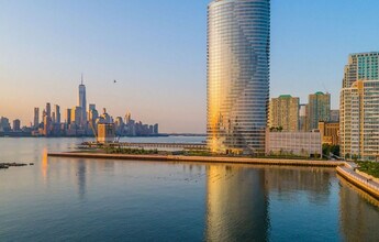 55 River Dr S in Jersey City, NJ - Building Photo - Building Photo